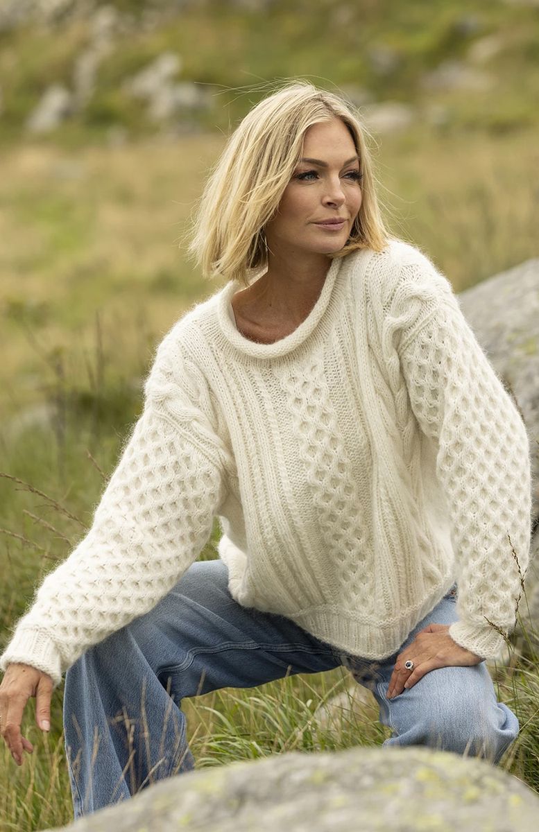 Jærbu Hvit Genser fra Viking